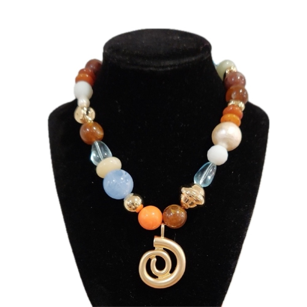 NWT ⚜️♥️⚜️ Piper K Gorgeous Mixed Beaded Spiral Pendant Necklace - Picture 3 of 13